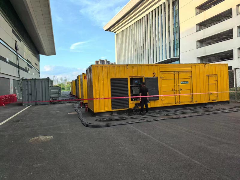 华南热作学院柴油发电机冬季保养注意事项？